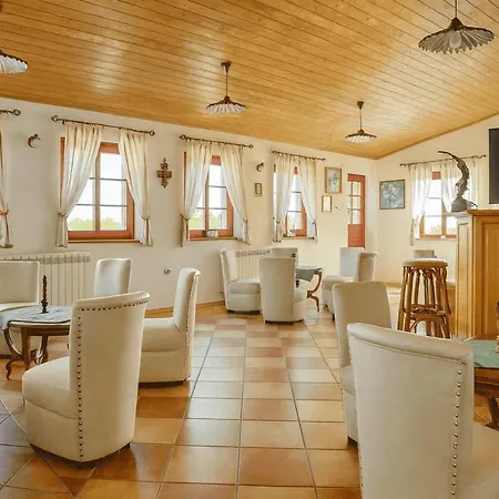 Domacija Harmonija 3*