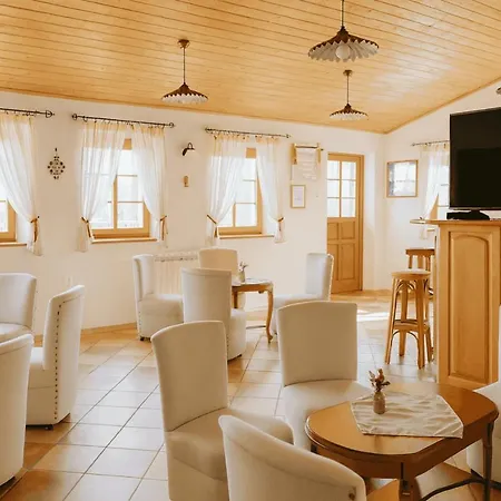 Domacija Harmonija 게스트하우스 3*